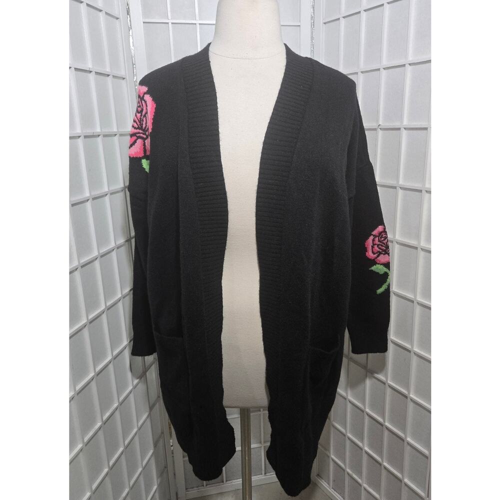 NWT Torrid Floral Embroidered Open Cardigan Sweater Pockets Plus Size: 0X (12) - Picture 5 of 5